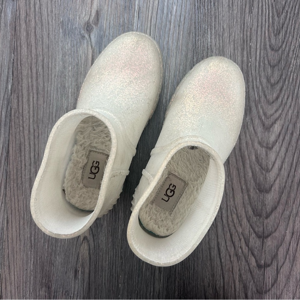 UGG rain boots girls size 1 - Picture 5 of 8